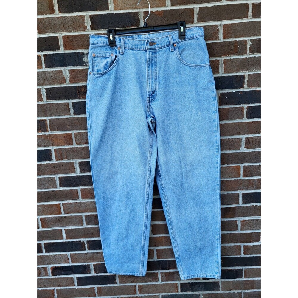 Vintage Levis 560 Jeans Mens 36x32 Loose Fit Tapered Leg Light Wash Made in USA